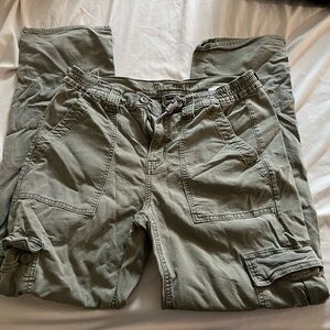 American Eagle Outfitters Green Cargo Pants